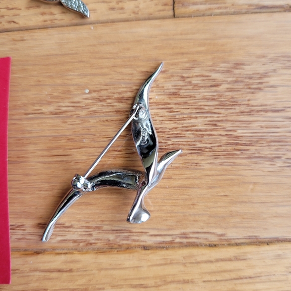 Earrings and Brooch Lot - Picture 9 of 12